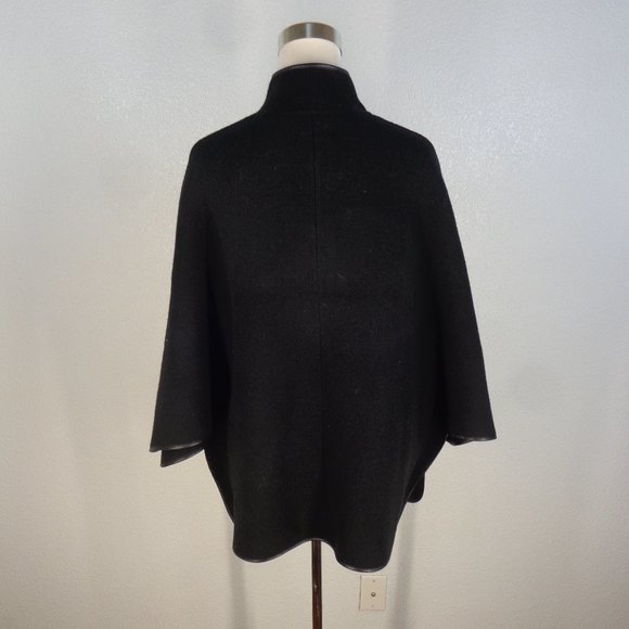 Mark and Graham Women's Black Bat Wing Poncho Lambswool Sz S/M Monogram - Picture 4 of 5